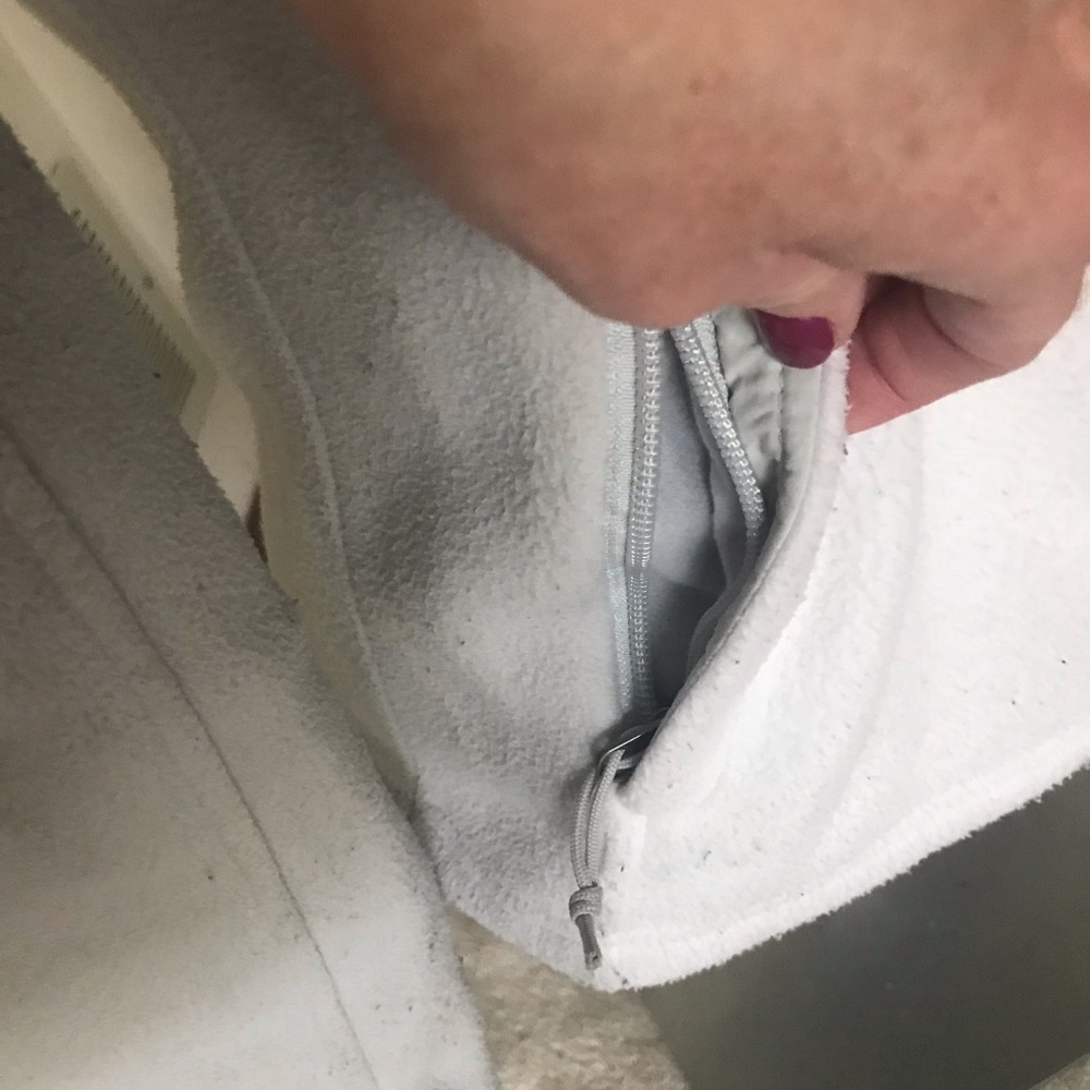 North Face fleece jacket - Picture 9 of 11